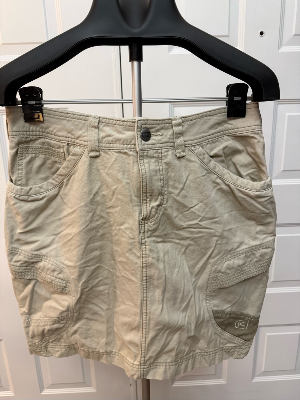 Keen Beige Mini Skirt active skirt